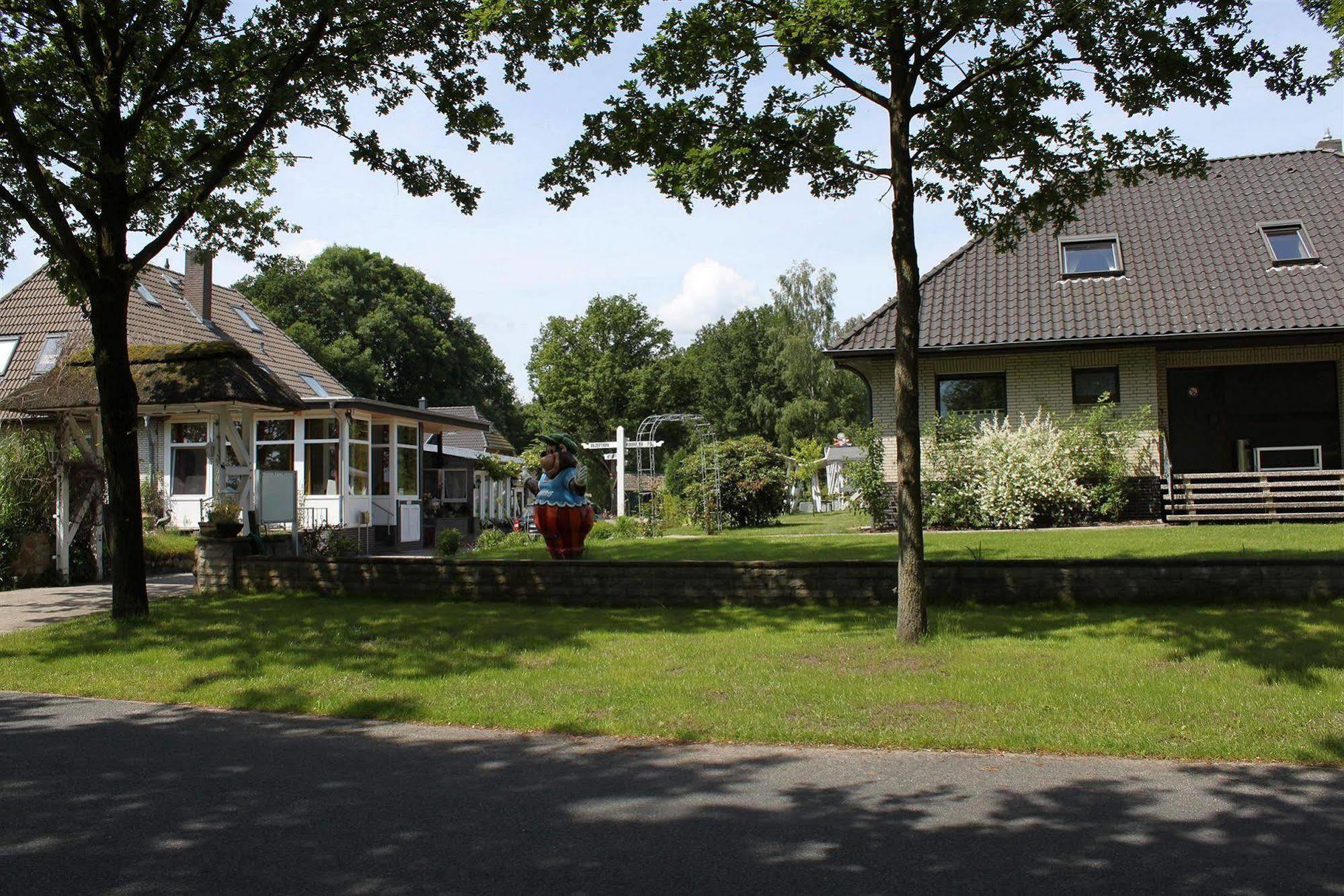 Wolterdinger Hof Hotel Soltau Bagian luar foto